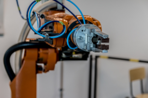 robot-2791671_1920 1